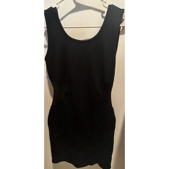 Forever 21 Black & Gold Chained Dress - Picture 5 of 11